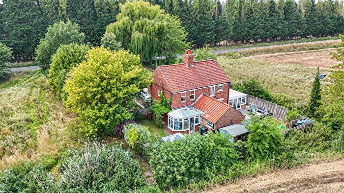 3 Bedroom Semi-detached House For Sale In Shepherdsgate Road, Tilney All Saints, King's Lynn, Norfolk, PE34