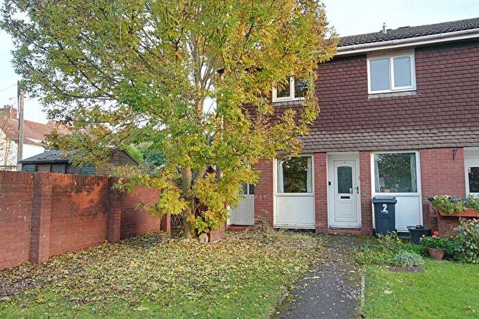 2 Bedroom Flat To Rent In Henderson Close, Trowbridge, BA14