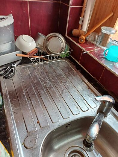 1 Bedroom Terraced House To Rent In Heath Road, Hounslow, Greater London, TW3