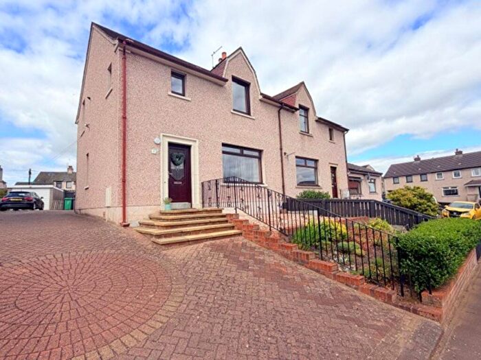 3 Bedroom Semi-Detached House For Sale In Hazel Place, Leslie, KY6
