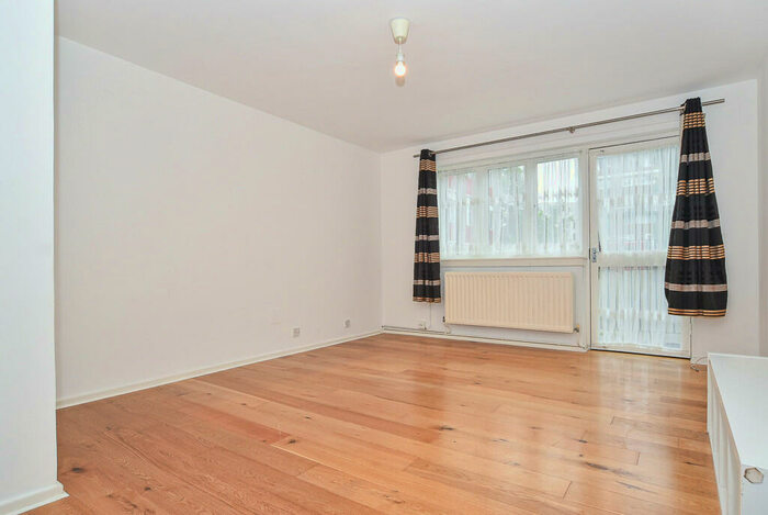2 Bedroom Ground Flat To Rent In Rectory Road, London, N16