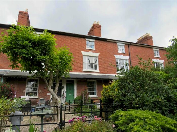 4 Bedroom Terraced House To Rent In Wye Terrace, Hereford, HR4