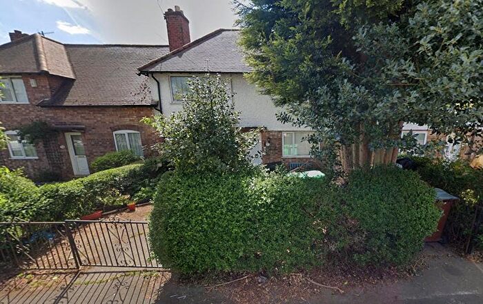 3 Bedroom Semi Detached House To Rent In Tithby Drive, Nottingham, NG5