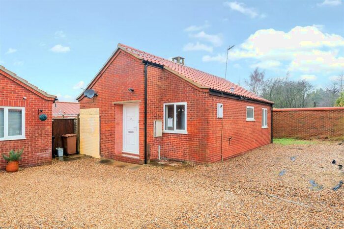 2 Bedroom Detached Bungalow For Sale In Walcups Lane, Great Massingham, PE32