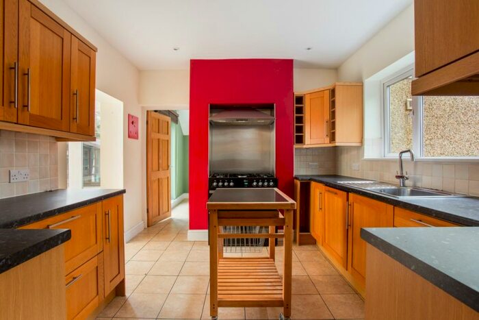 4 Bedroom Detached House To Rent In Whyteleafe Road Caterham, CR3