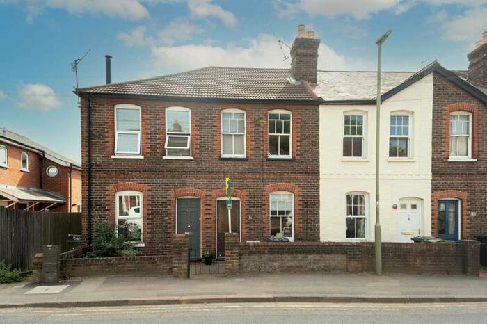 2 Bedroom Terraced House To Rent In Walnut Tree Close, Guildford, GU1, Guildford, GU1