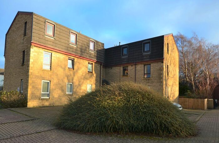 2 Bedroom Flat To Rent In North Meggetland, Edinburgh EH14