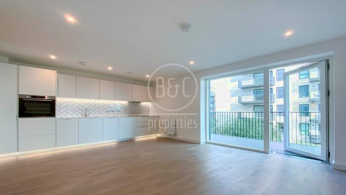 1 Bedroom Flat To Rent In Greenleaf Walk, The Green Quarter, Southall, UB1