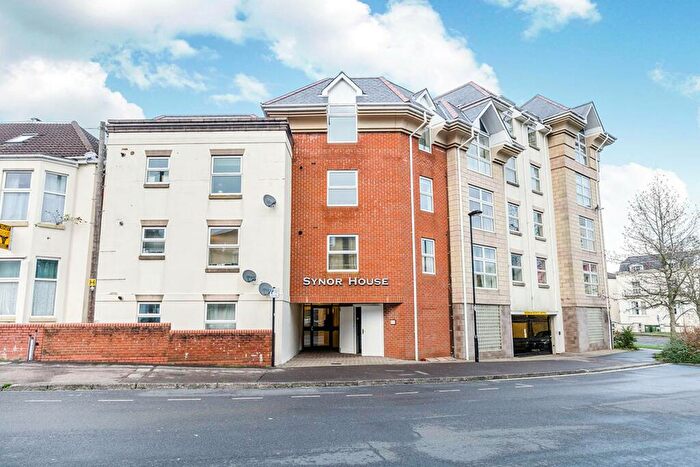 2 Bedroom Flat To Rent In Ordnance Road, Southampton, SO15