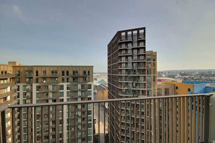 1 Bedroom Flat To Rent In Eden Place, London, E16