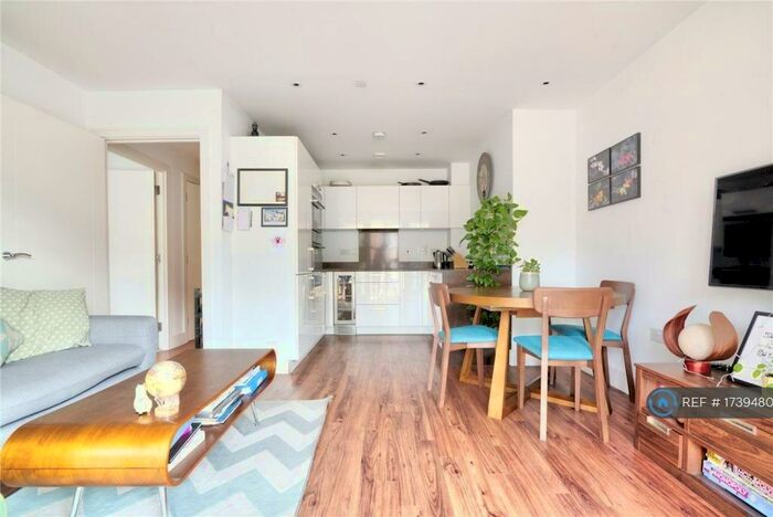 1 Bedroom Flat To Rent In Queensland Road, London, N7