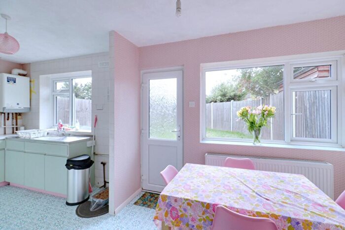 3 Bedroom Terraced House For Sale In Shannon Way, Aveley, RM15