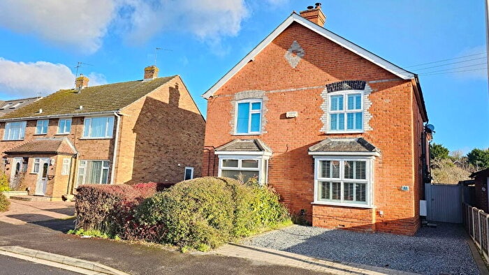 3 Bedroom Semi Detached House For Sale In Cromwell Road, Newbury, RG14
