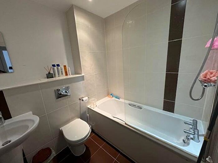 1 Bedroom Apartment For Sale In Heol Glan Rheidol, Cardiff, CF10