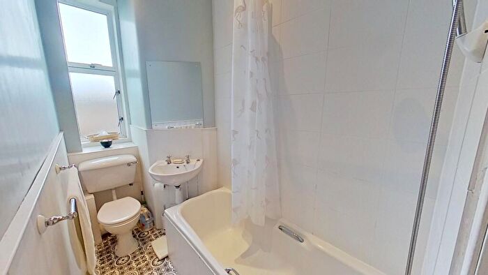 1 Bedroom Flat To Rent In Bellevue Road, Edinburgh, EH7