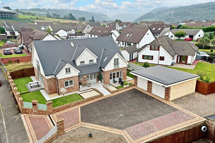 3 Bedroom Detached House For Sale In Heol-Y-Bedw-Hirion, Markham, NP12