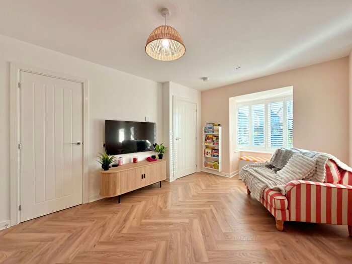 3 Bedroom End Terrace House For Sale In Heol Nant Glandulas, Lisvane, CF14