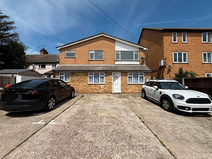 1 Bedroom Flat For Sale In High Street, Aveley, South Ockendon, RM15