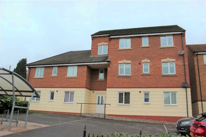 2 Bedroom Flat To Rent In Bay Avenue, Bilston, WV14