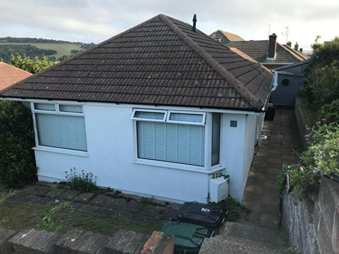 3 Bedroom Bungalow To Rent In Canfield Close, Brighton, East Sussex, BN2