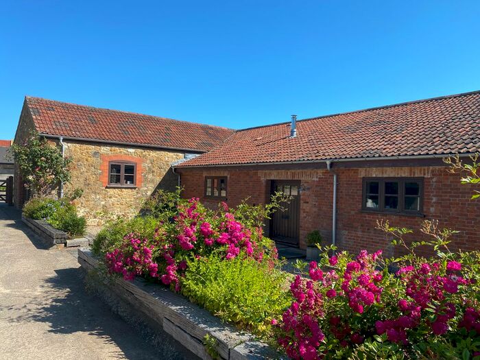 4 Bedroom Barn Conversion To Rent In Wooley Lane, Knowle St Giles, TA21