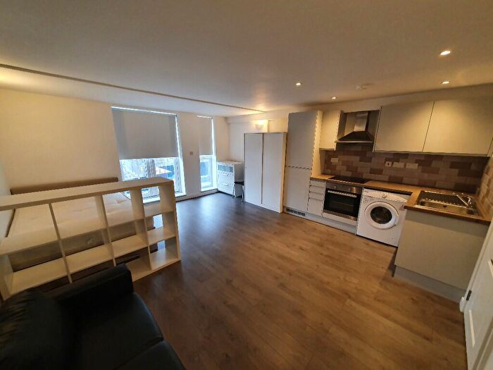 Studio To Rent In Brent Street, London, NW4