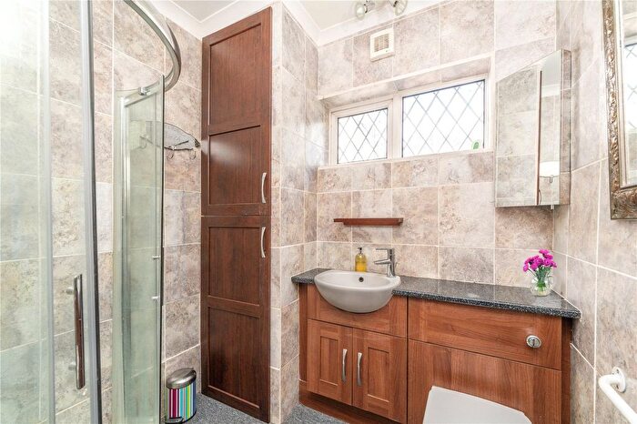 2 Bedroom Bungalow For Sale In Lyndhurst Avenue, Whitton, TW2