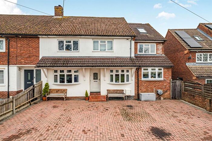 4 Bedroom Semi Detached House For Sale In Anderson Crescent, Arborfield Cross, Berkshire, RG2