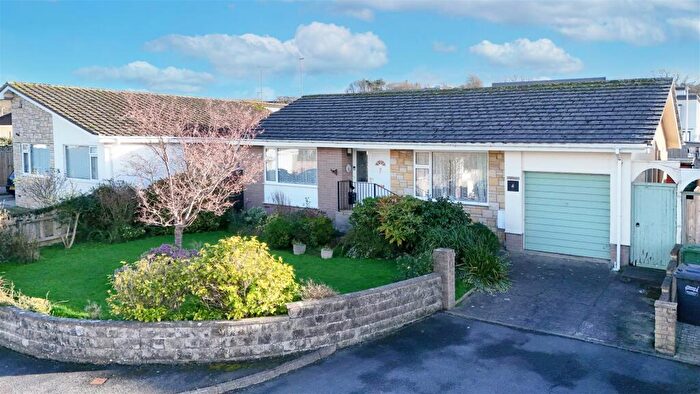 3 Bedroom Detached Bungalow For Sale In Allenstyle Close, Yelland, Barnstaple, EX31