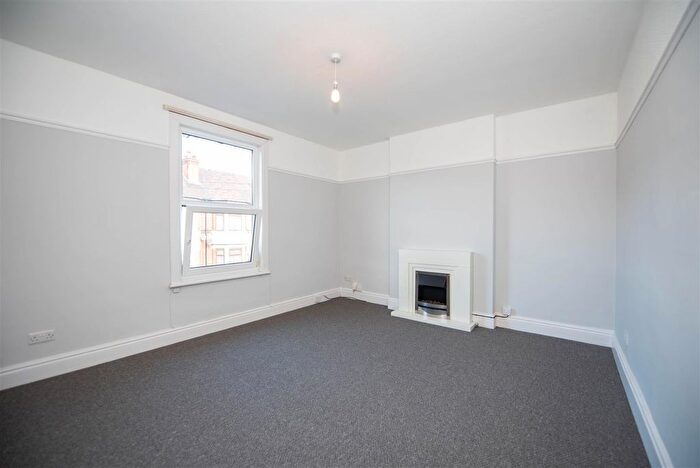 1 Bedroom Flat To Rent In Haydn Road, Sherwood, Nottingham, NG5