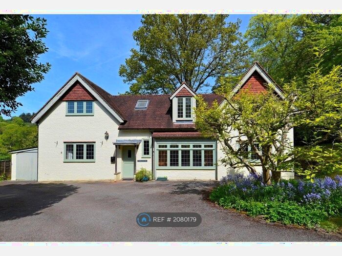 4 Bedroom Detached House To Rent In Pitch Hill, Ewhurst, Cranleigh, GU6