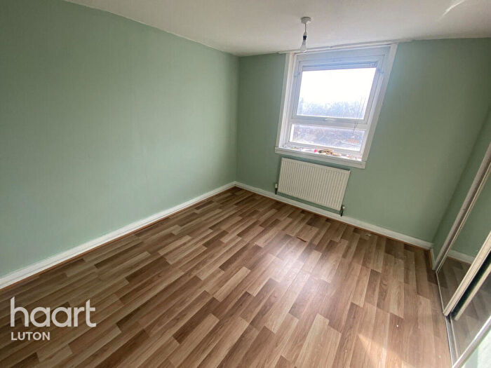 2 Bedroom Apartment To Rent In Kingsland Road, Luton, LU1