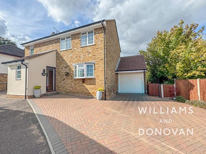 4 Bedroom Detached House For Sale In Belvedere Avenue, Hockley, SS5