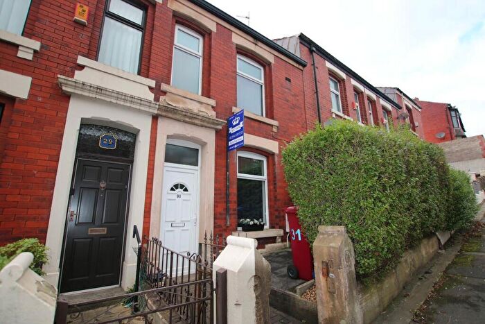 3 Bedroom Terraced House For Sale In Saunders Road, Blackburn, Lancashire, BB2