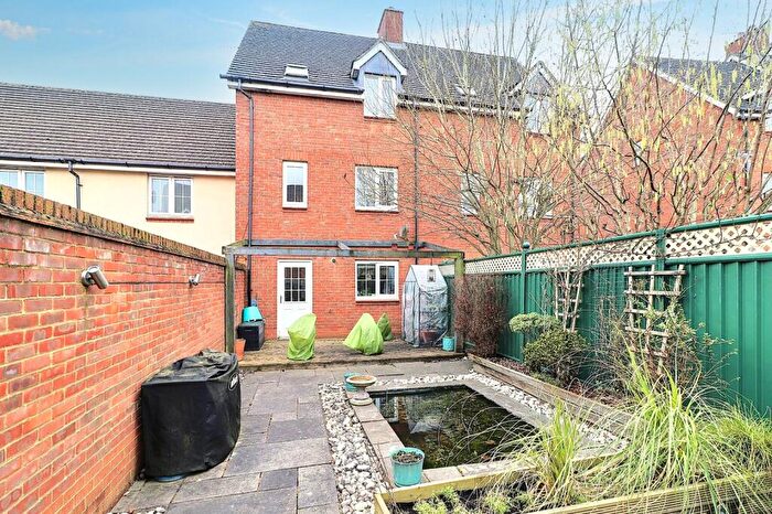 3 Bedroom Terraced House For Sale In Mendip Way, Stevenage, Hertfordshire, SG1