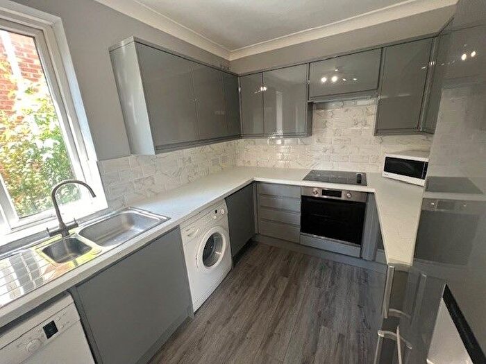 4 Bedroom Property To Rent In Harrison Road, Southampton, SO17