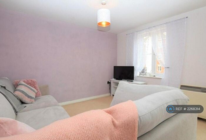 2 Bedroom Flat To Rent In Bradford Drive, Colchester, CO4