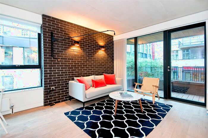 2 Bedroom Flat To Rent In Mallow Street, London, EC1Y