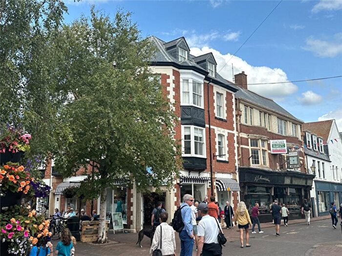 2 Bedroom Flat To Rent In Old Fore Street, Sidmouth, Devon, EX10
