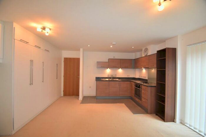 Studio To Rent In Bonfire Corner, Portsmouth, PO1