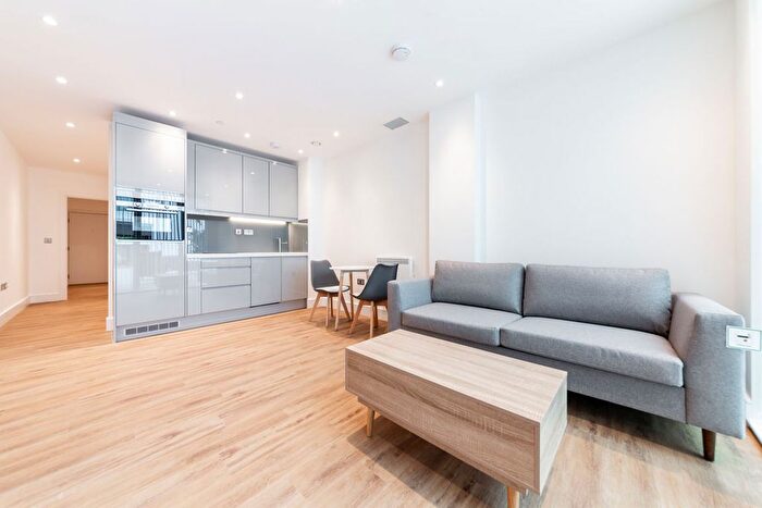 Studio To Rent In West Gate, Ealing, W5
