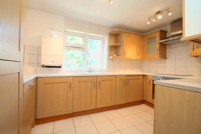 2 Bedroom Apartment To Rent In Perry Street Gardens, Chislehurst, BR7