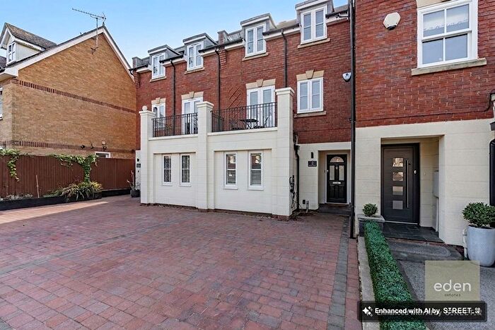 4 Bedroom Terraced House For Sale In Bovarde Avenue, Kings Hill, ME19