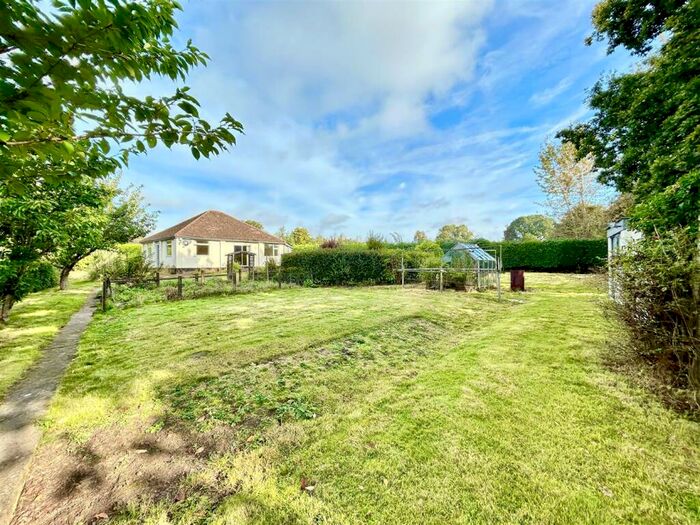 3 Bedroom Bungalow For Sale In Shelwick, Hereford, HR1