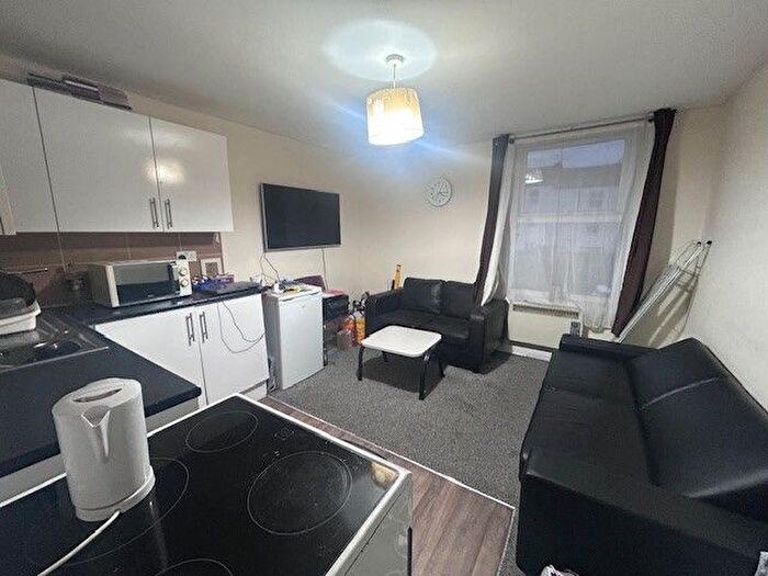 1 Bedroom Flat To Rent In Cardigan Street, Luton, LU1