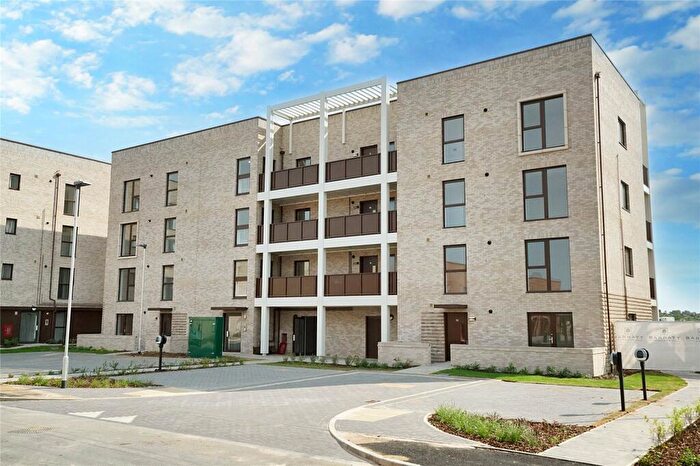 2 Bedroom Apartment To Rent In Genome Close, Cambridge, Cambridgeshire, CB3