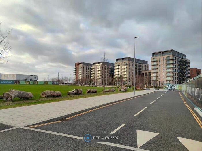 2 Bedroom Flat To Rent In Watson House, Southall, UB1