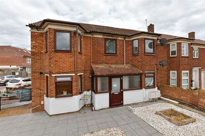 1 Bedroom Flat For Sale In Blackhorse Lane, Walthamstow, E17