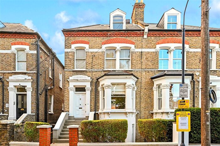 5 Bedroom Flat For Sale In Dorncliffe Road, Fulham, London, SW6