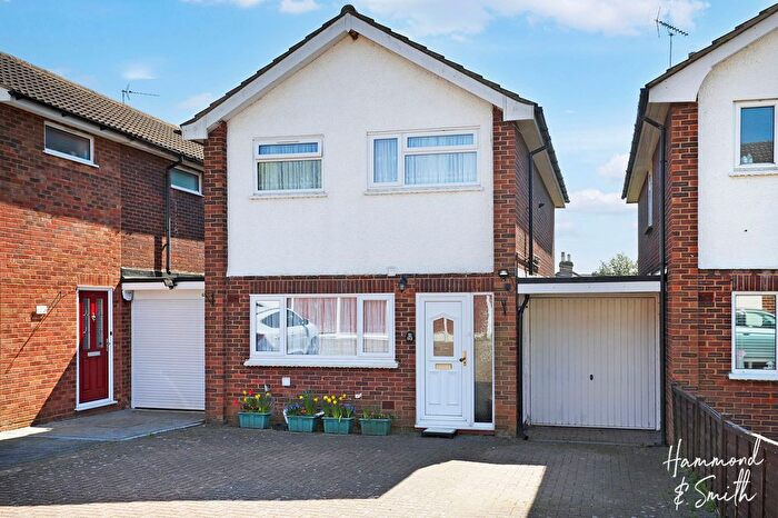 3 Bedroom Link Detached House For Sale In High Road, North Weald, CM16